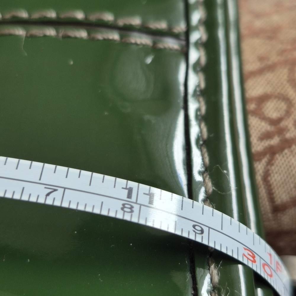 Y2k ANTONIO MELANI Patent Leather Shiny Green Patent Leather Tote Bag - Picture 10 of 14